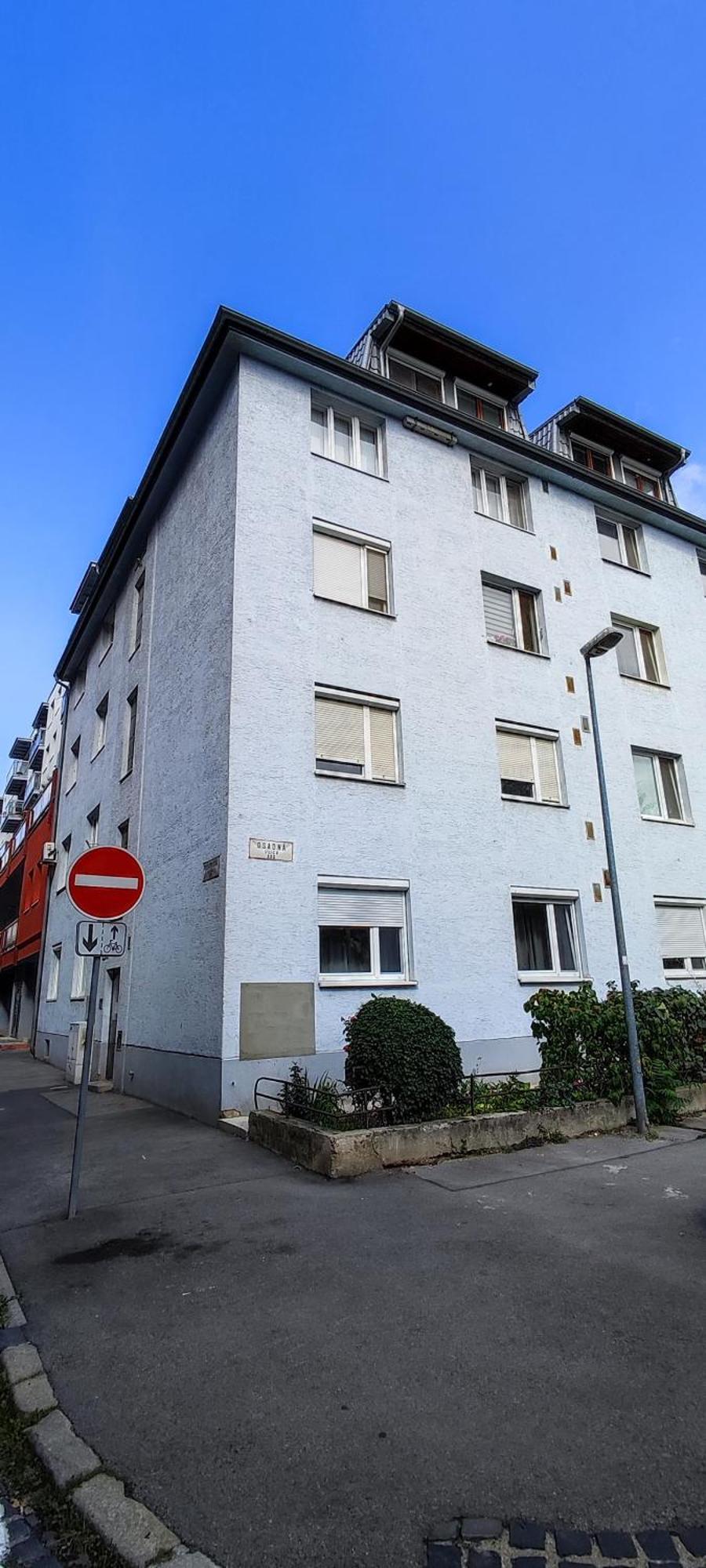 - - Robotnicka Apartmán *